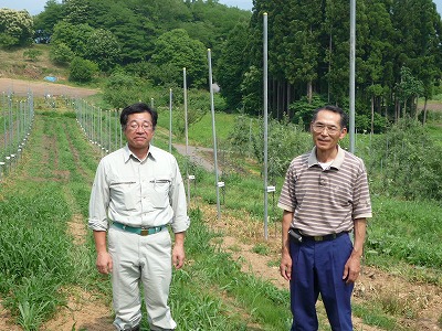 画像：佐藤代表と佐藤事務局長