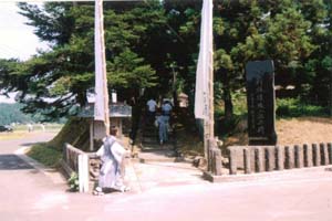 写真：神社に到着の写真