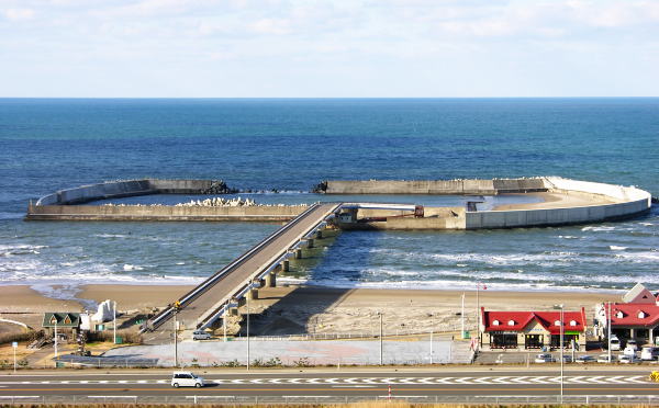 画像：整備中の道川漁港