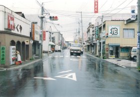 写真:施工前の通町