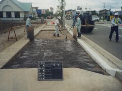 写真:拡幅作業の様子