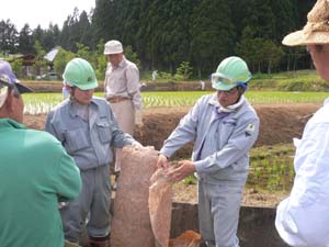 写真：間伐材利用ネット