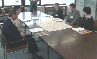 写真:教育庁表敬訪問