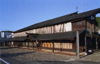 写真：旧関善商店主屋