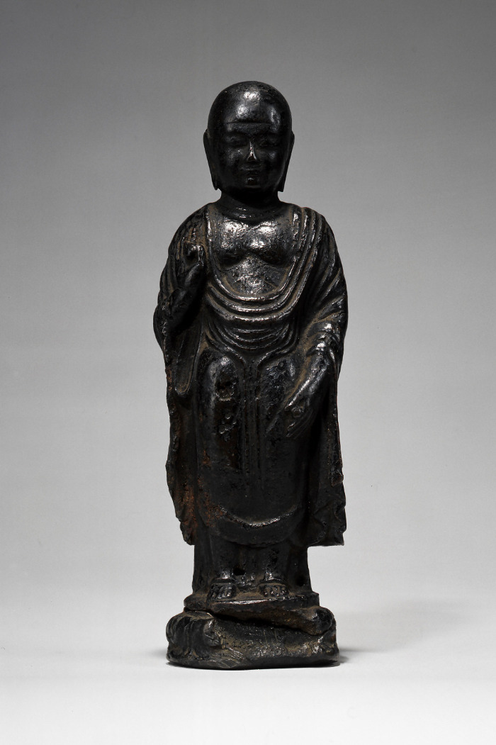 画像：銅像地蔵菩薩立像の正面