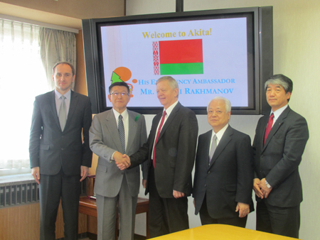 写真：セルゲイ・ラフマノフ駐日ベラルーシ共和国大使の表敬訪問の様子5
