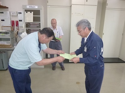 画像:団体認定証の交付式の様子2