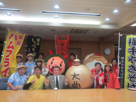 画像 : B-1グランプリ豊川大会参加団体の表敬訪問の様子5