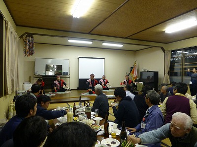 画像 : 地域の太鼓の演技