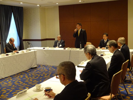 画像：秋田県中小企業団体中央会との懇談会の様子