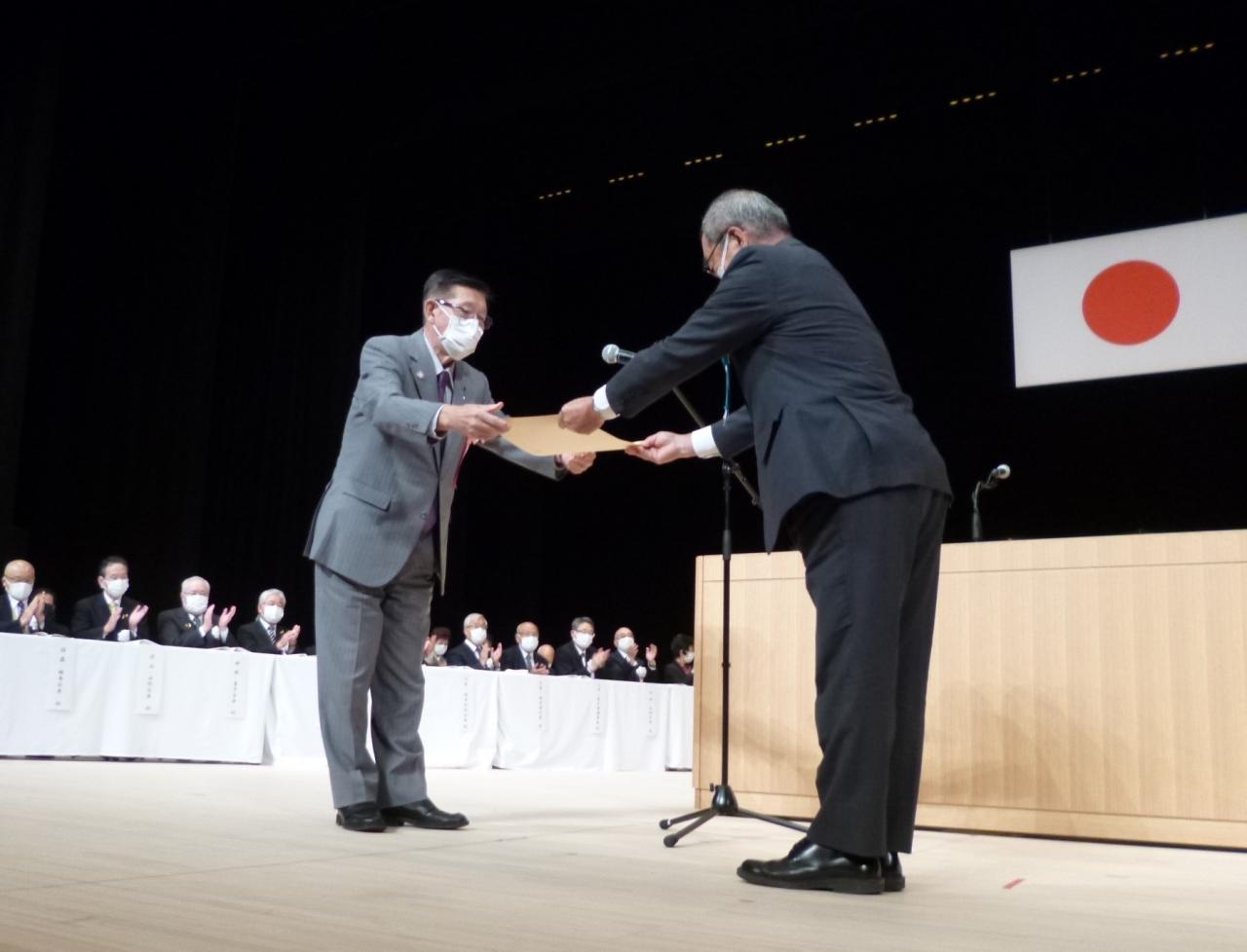 秋田県知事感謝状の授与