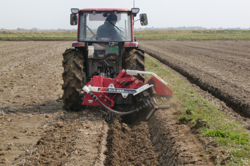 あぜ塗りの様子