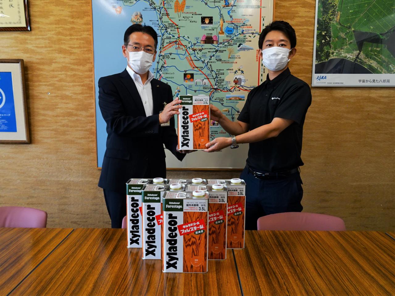 大阪ガスケミカル株式会社様から塗料を贈呈していただきました 美の国あきたネット