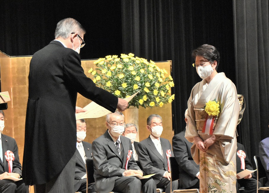 鈴木孝子様