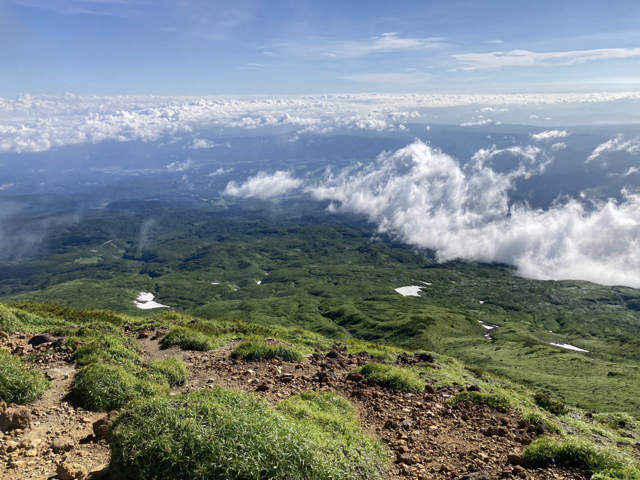 山頂（七高山）付近からの写真