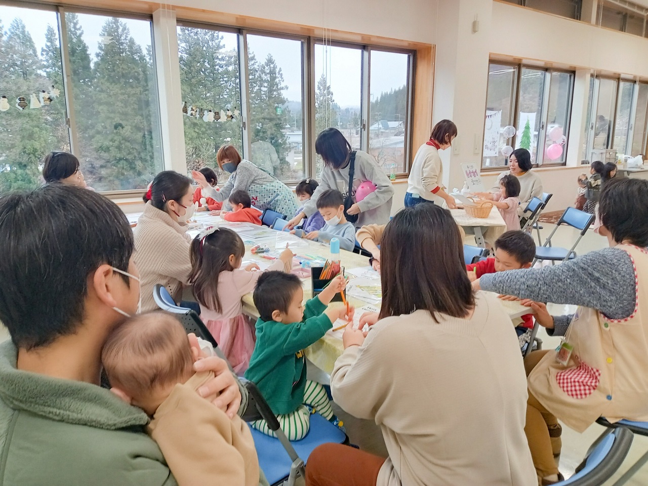 活動の様子②（親子でプチクリスマス会）