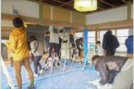 漆喰塗りの様子