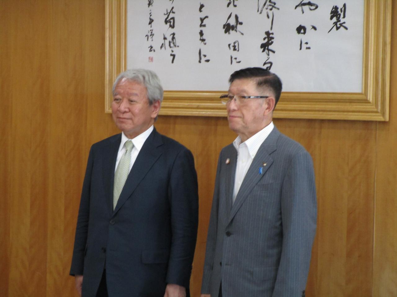 表敬訪問の様子2