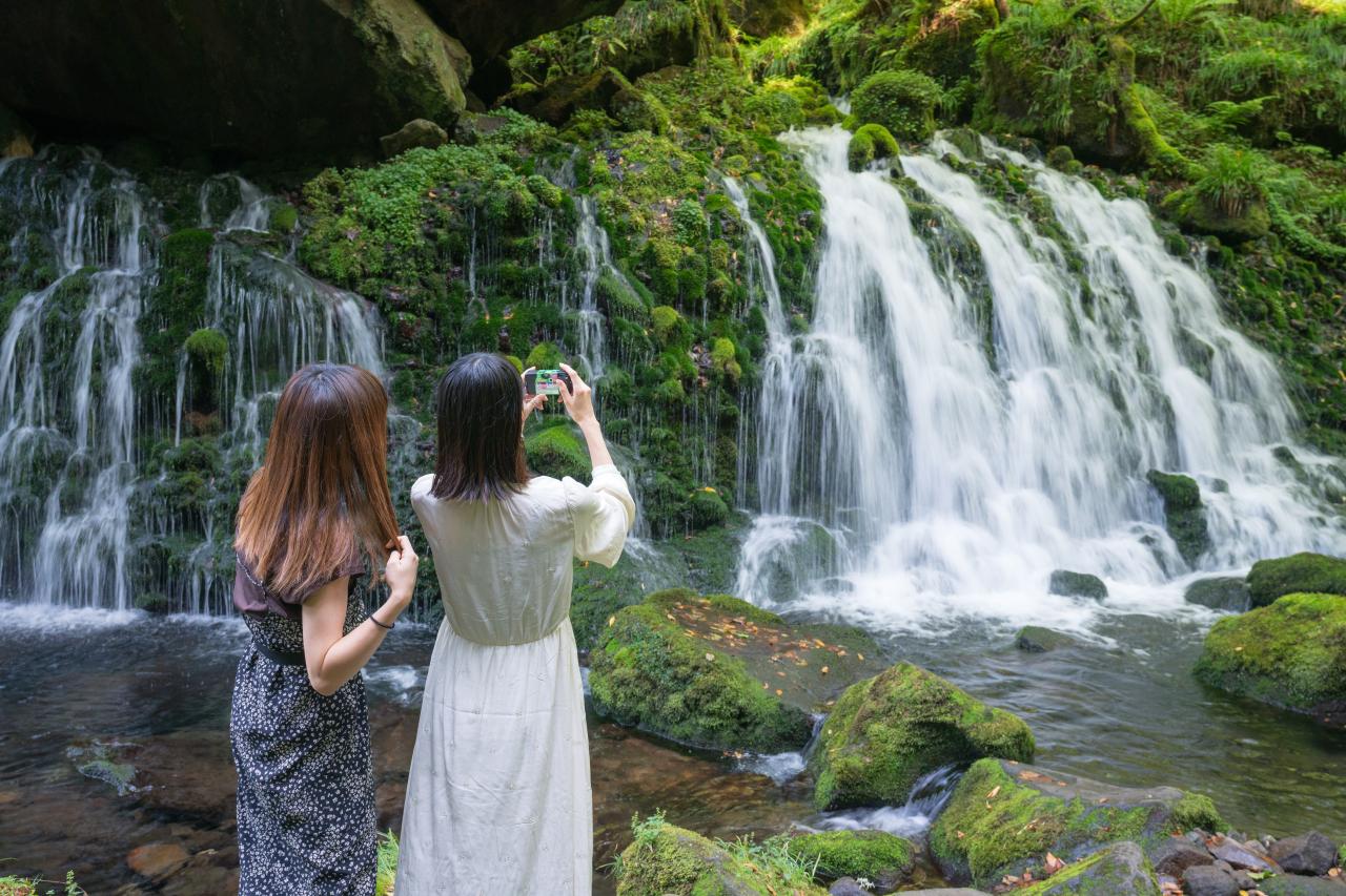 元滝伏流水