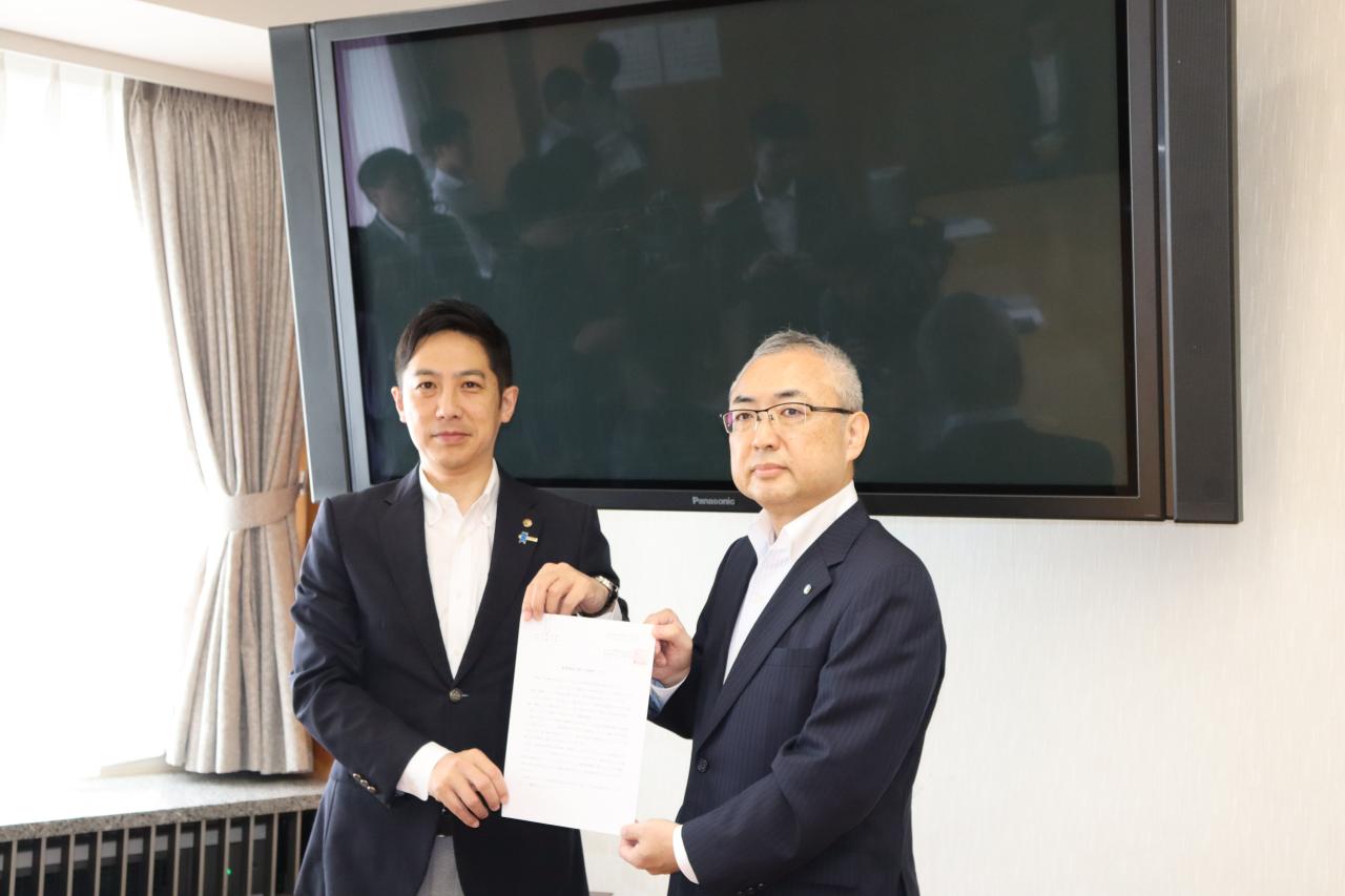 070627-3 駐日フィジー共和国臨時代理大使の表敬訪問