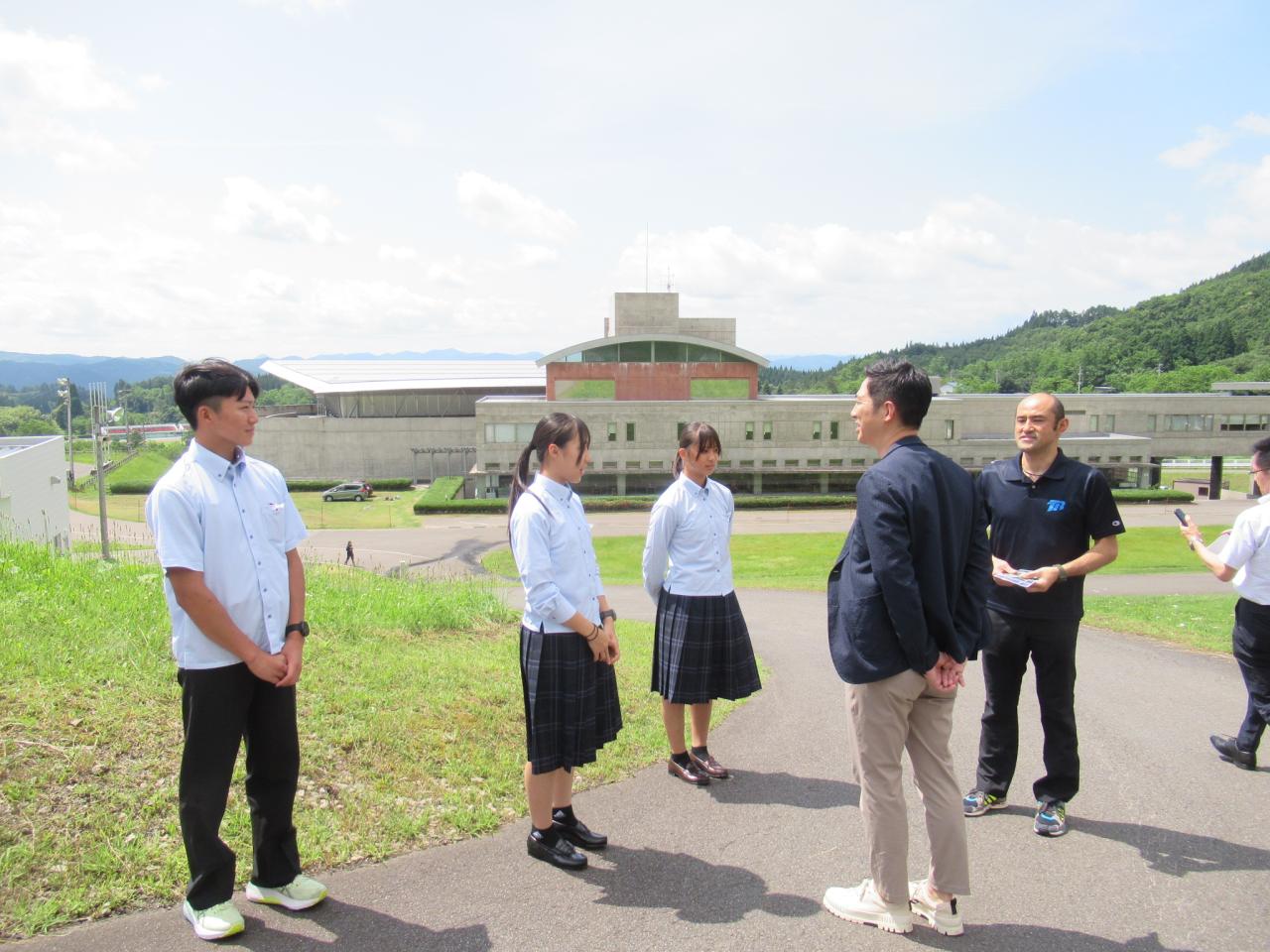 視察の様子