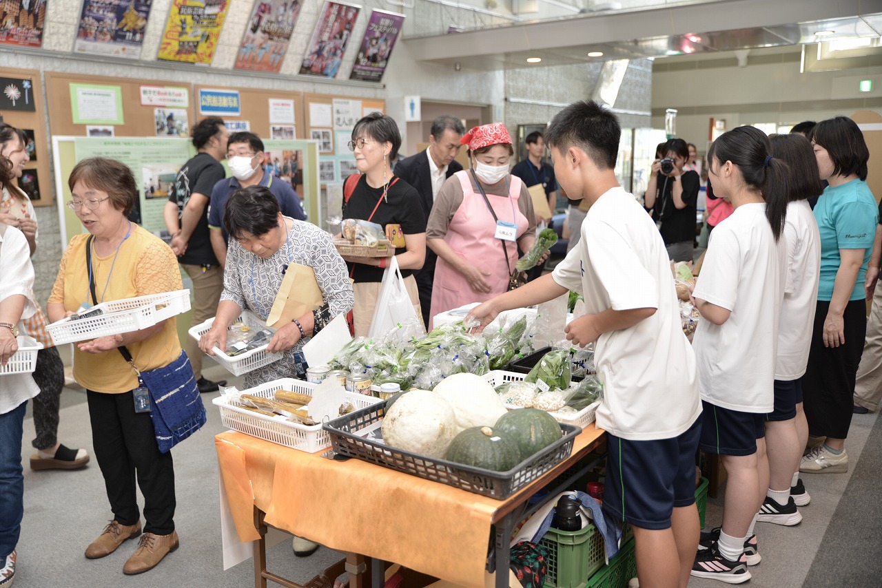 販売　南外中学校