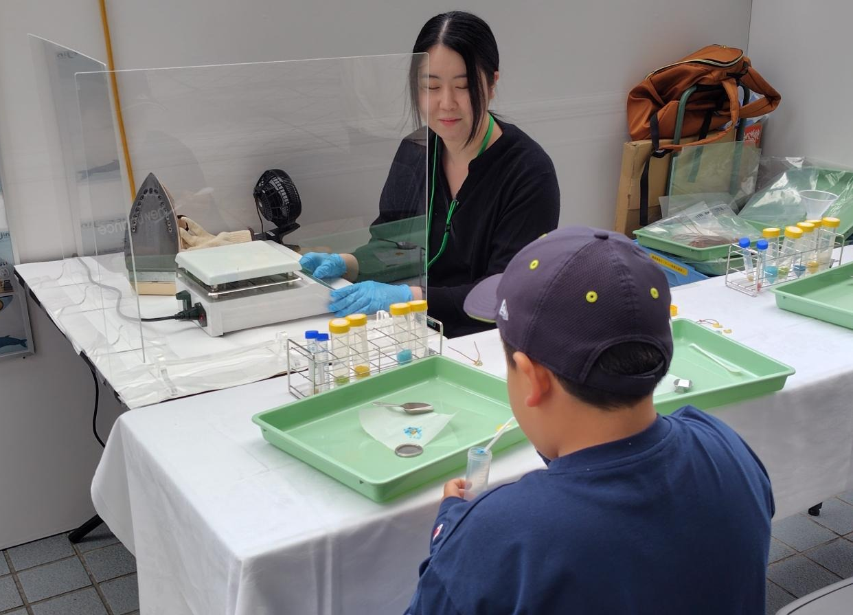 エコクラフト体験の様子1