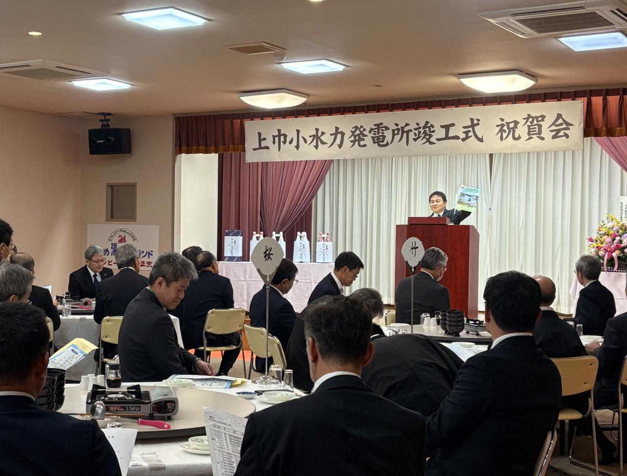 設備を見て回る参加者②