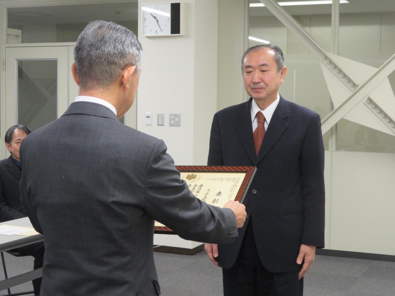 表彰状授与（ちよだ五城目交流館）