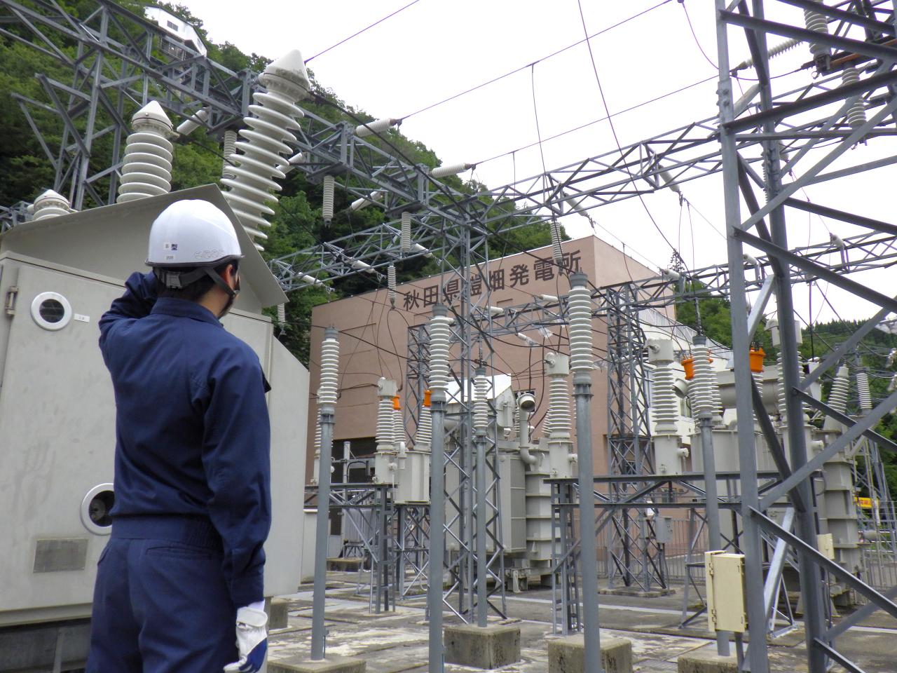 玉川発電事務所_仕事中の写真(1)