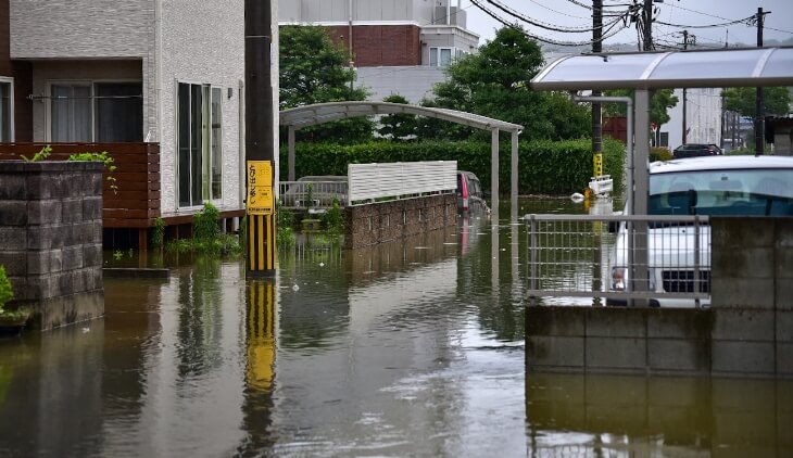 豪雨の際の住宅地の様子の写真