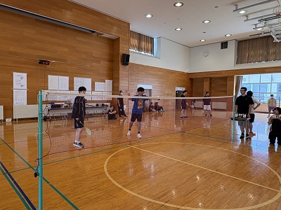 バドミントン