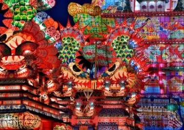 天空の不夜城